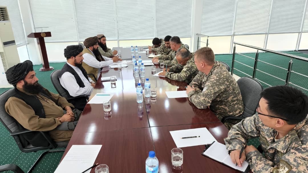 Afghanistan, Uzbekistan border forces commanders meet to resolve disputes