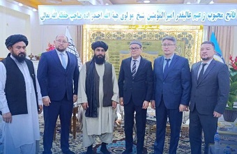 Kazakh delegation discusses expanding ties with Afghan officials in Balkh