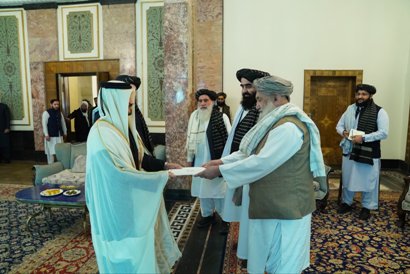 Prime Minister Accepts Credentials of Qatar’s New Ambassador