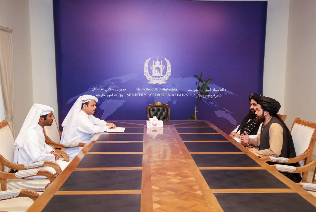 Foreign minister meets ambassador of Qatar