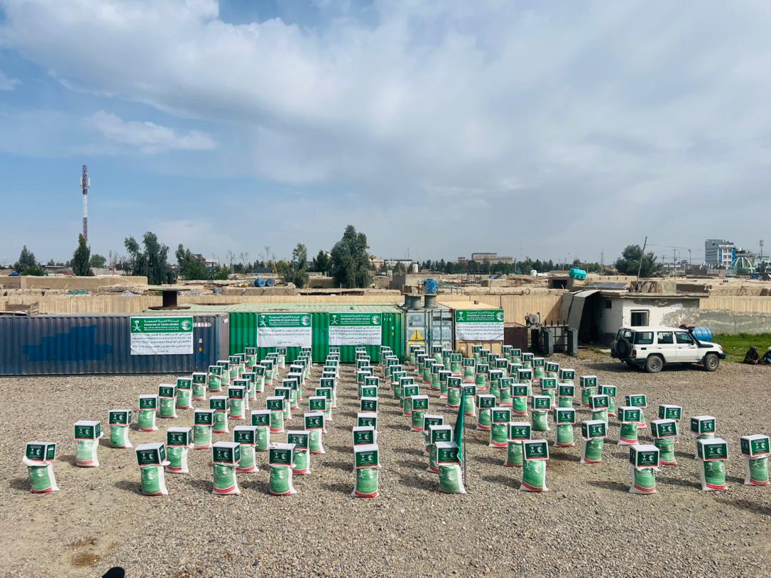 KSrelief distributes aid to 1,000 families in Helmand