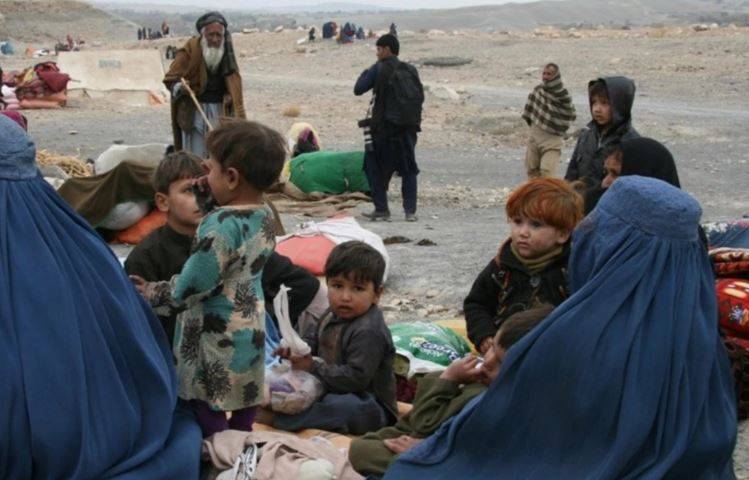 Thousands of families displaced due to Pakistani attacks in southeastern zone