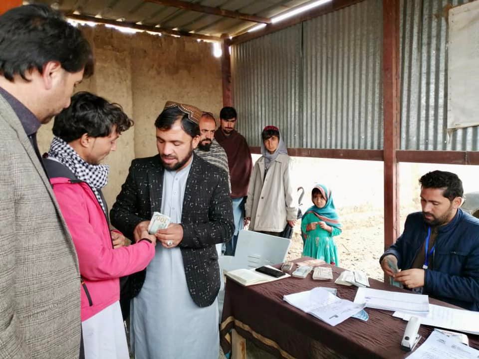 Cash assistance provided to refugees of Waziristan 