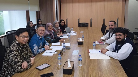 Afghan ambassador discusses prisoners, refugees issues with Indonesian officials