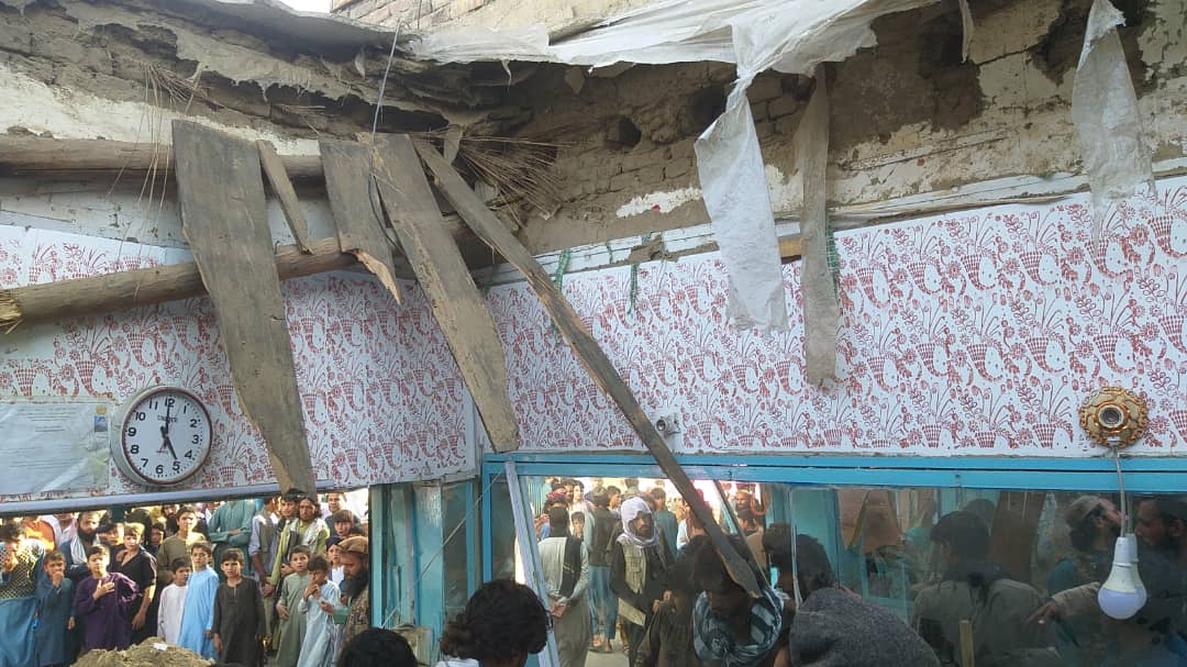 One killed, three injured as roof of shop collapses in Laghman