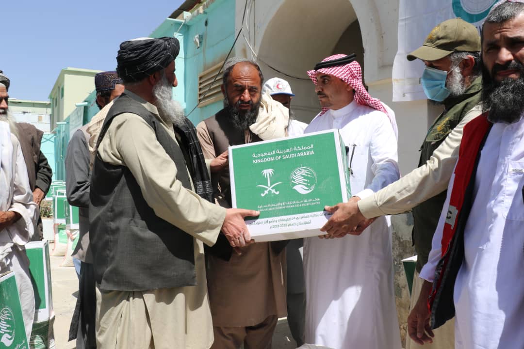 KSRelief begins distribution of food aid in Kandahar 