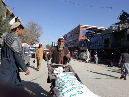 Residents decry rising prices of commodities in Khost 