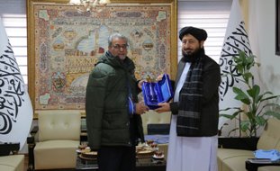 Problems faced by Afghan students in Iran discussed