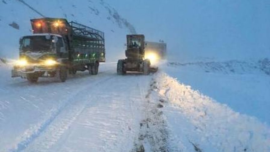 Salang Pass closed for heavy vehicles due to snowfall