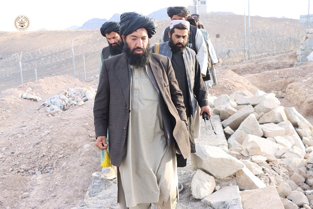 Commander of Azam military corps visits proposed line in Behramcha 