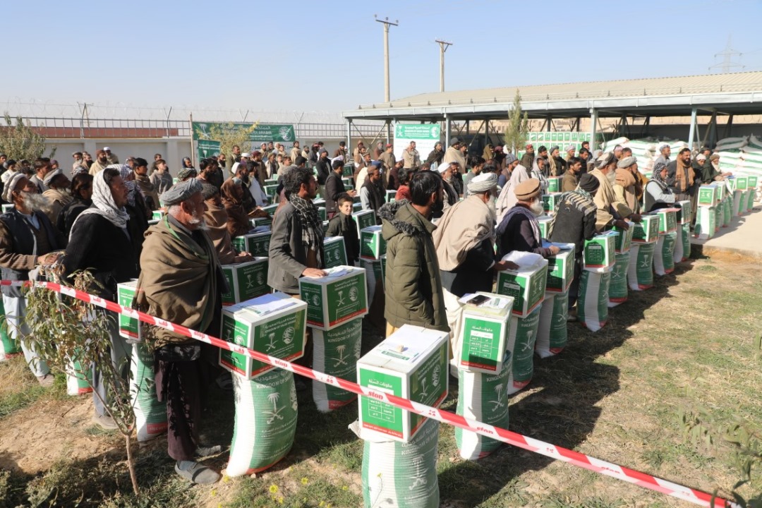 KSRelief distributes assistance among deserving families in Samangan 