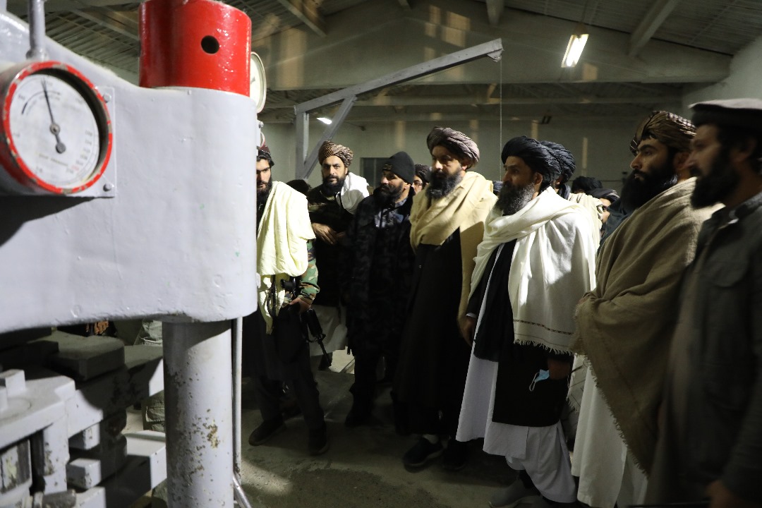 Mullah Bradar visits Spinzar Mills in Kunduz
