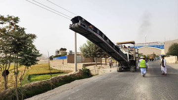 بغلان کې د نږدې ۳۸ ميليونه افغانيو په لګښت د سرک رغولو چارې پيل شوې