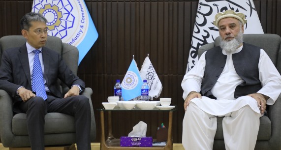 د سوداګرۍ وزير چين ته سفر کوي