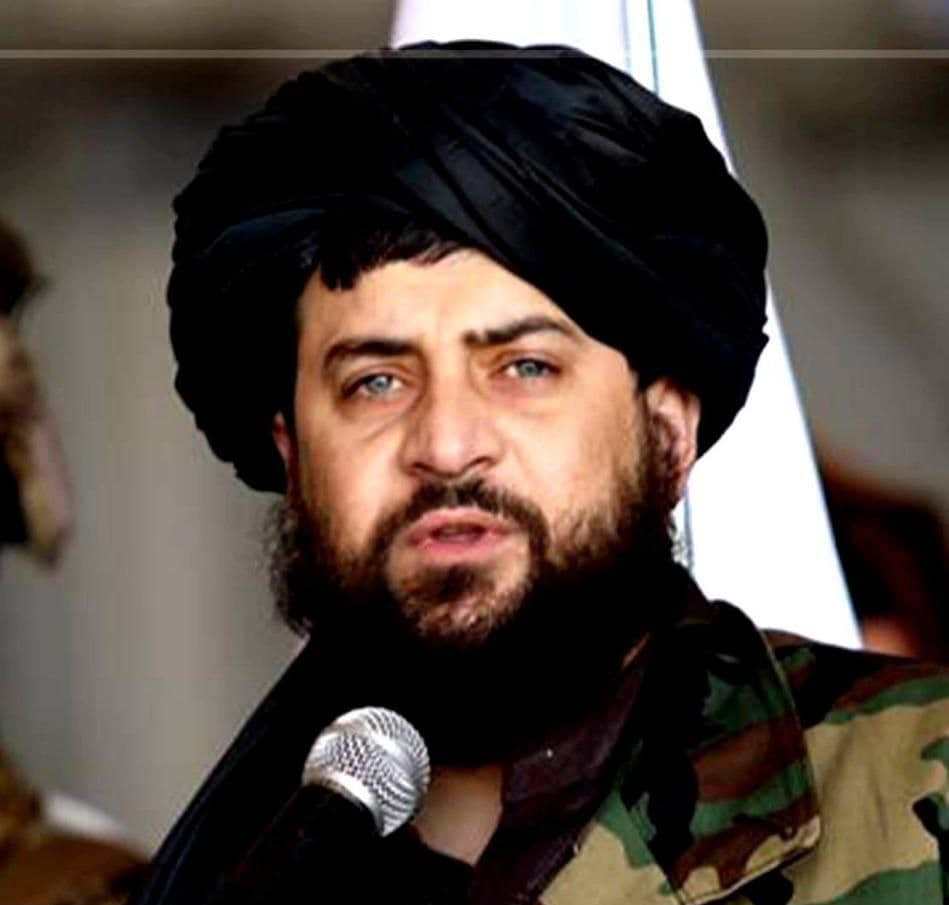 د ملي دفاع سرپرست وزير د يو پلاوي په مشرۍ باميانو ته سفر کړی