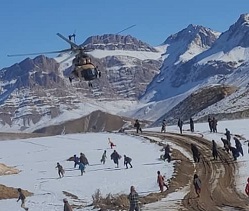 دفاع وزارت په واورو کې ايسار ۷۷ هېواوال وژغورل