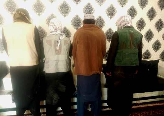 د انسان تښتونکو څلور کسيزه ډله نیول شوې او يو ماشوم ځينې ژغورل شوی