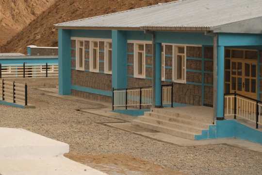 شغنان ولسوالۍ کې يو ښوونځي ته ودانۍ جوړه شوه