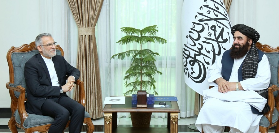 متقي وايي افغانستان ته دې د يوې مسئلې په سترګه نه کتل کېږي