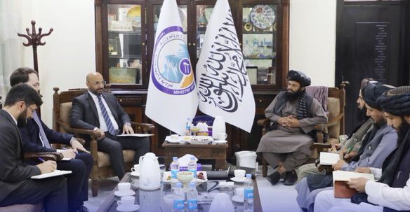 د کانونو وزیر د ترکیې له شارژدافیر سره وکتل