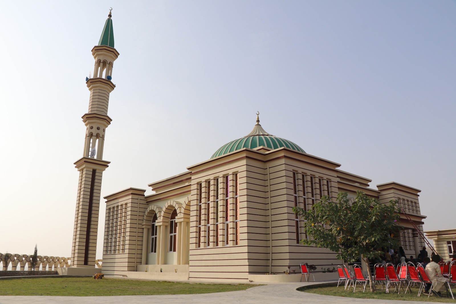 خوست کې د پوليسو يوه ودانۍ او يو مسجد ګټې اخيستنې ته وسپارل شول