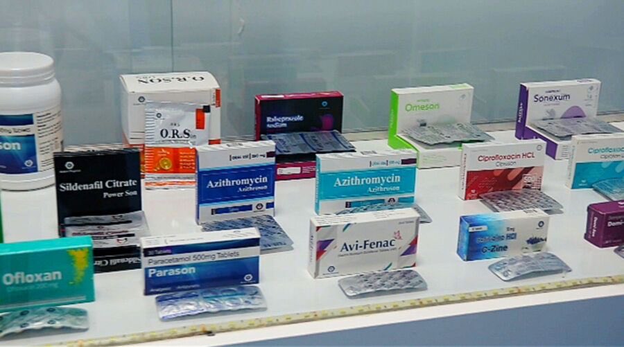 چارواکي: هرات کې د درمل جوړولو صنعت وده کړې