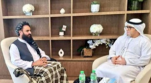 افغان سفير متحده عرب اماراتو کې د مېشتو او بندي افغانانو په ستونزو له کوربه هېواد سره خبرې کړي 