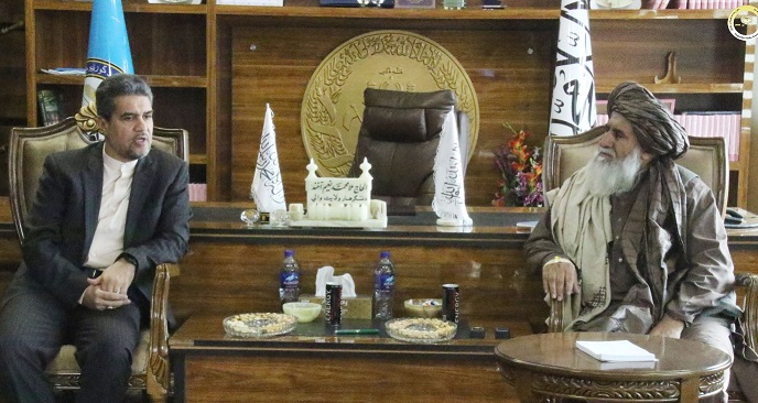 د ننګرهار والي سره د ايران قونسل د سوداګرۍ پراختيا په موخه وليدل