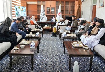 د ډنمارک سور صلیب د افغانستان د خلکو ملاتړ ته ژمنتيا څرګنده کړه