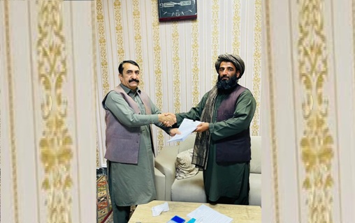 د ملا محمد عمر مقبرې ته د سرک جوړولو قراداد لاسليک شو