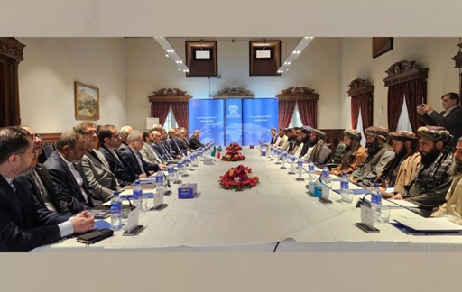 د افغانستان او ايران پلاوو د سرحدي نښو د نوي کولو په اړه ناسته کړې